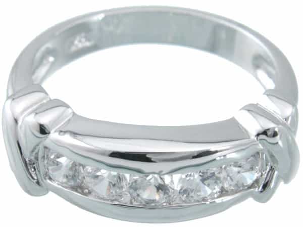 925 Sterling Silver Rhodiumfinish Brilliant Fashion Ring - Size 5