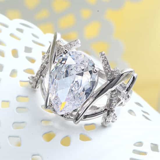 4 Carat Pear Cut Simulated Diamond 925 Sterling Silver Wedding Anniversary Ring Xfr8018