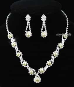 Bridal Wedding Ivory Cream Pearl Necklace Earrings Set
